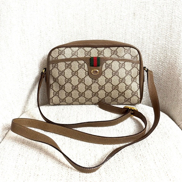 Authentic Gucci brown monogram coated canvas crossbody bag - Picture 1 of 16